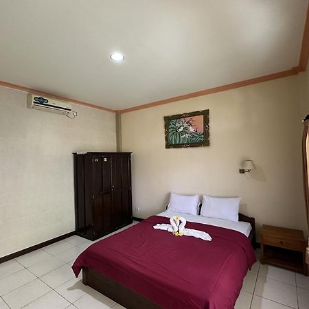 Taxa Raya Guest House Легиан Экстерьер фото