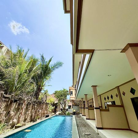 Taxa Raya Guest House Легиан Экстерьер фото