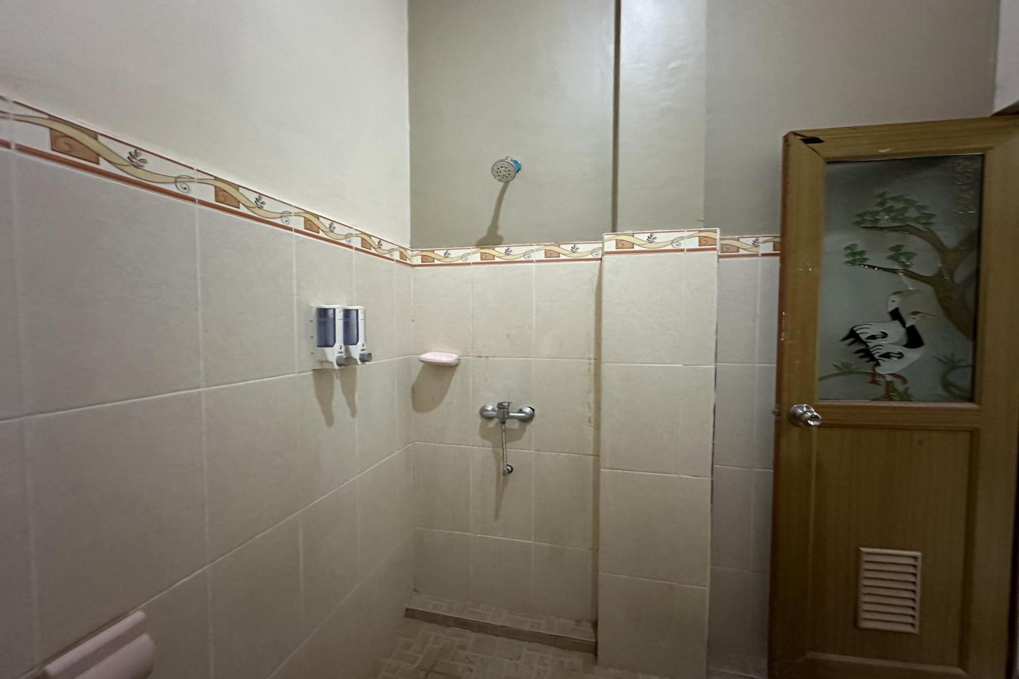 Taxa Raya Guest House Легиан Экстерьер фото