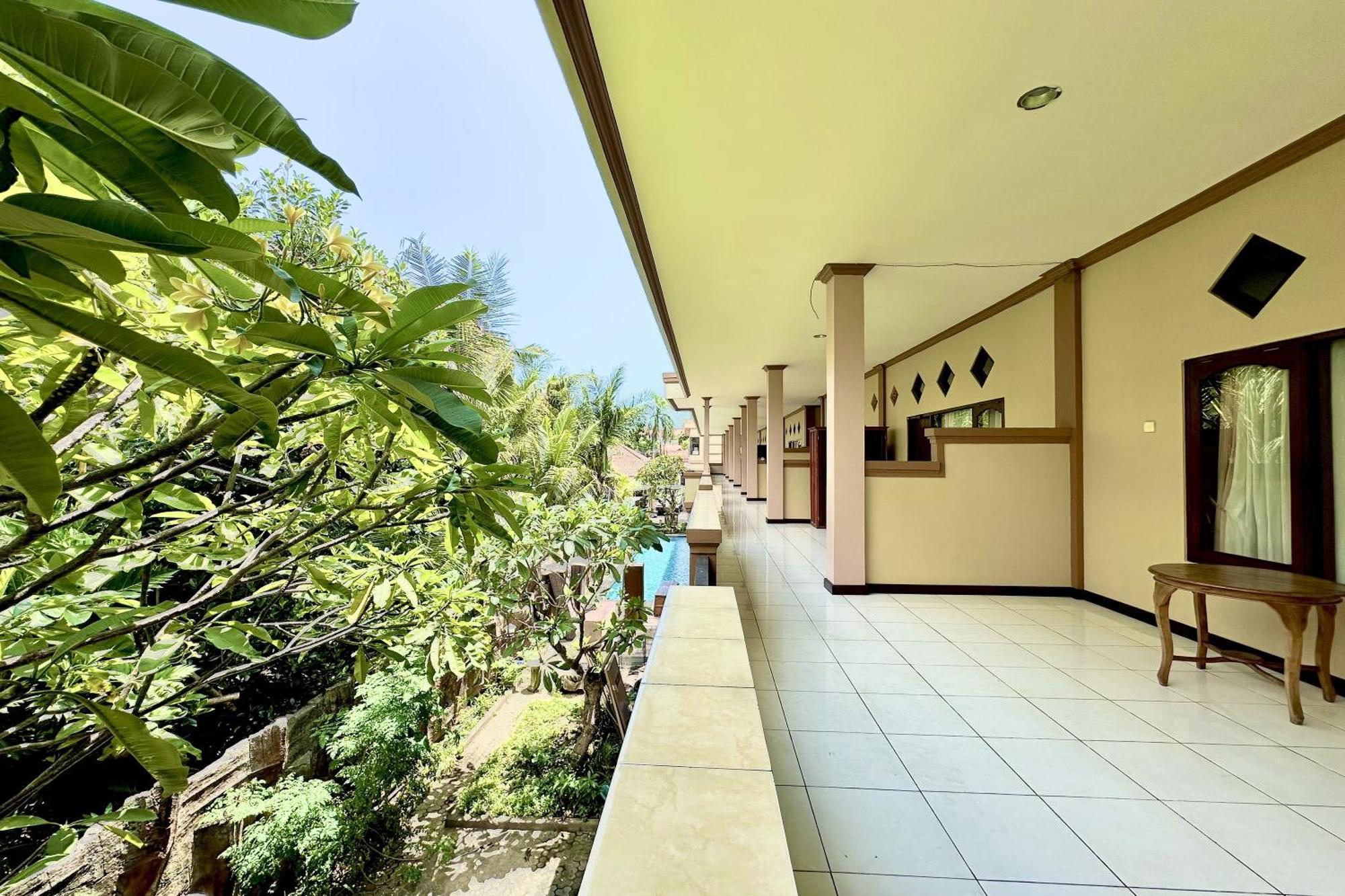 Taxa Raya Guest House Легиан Экстерьер фото